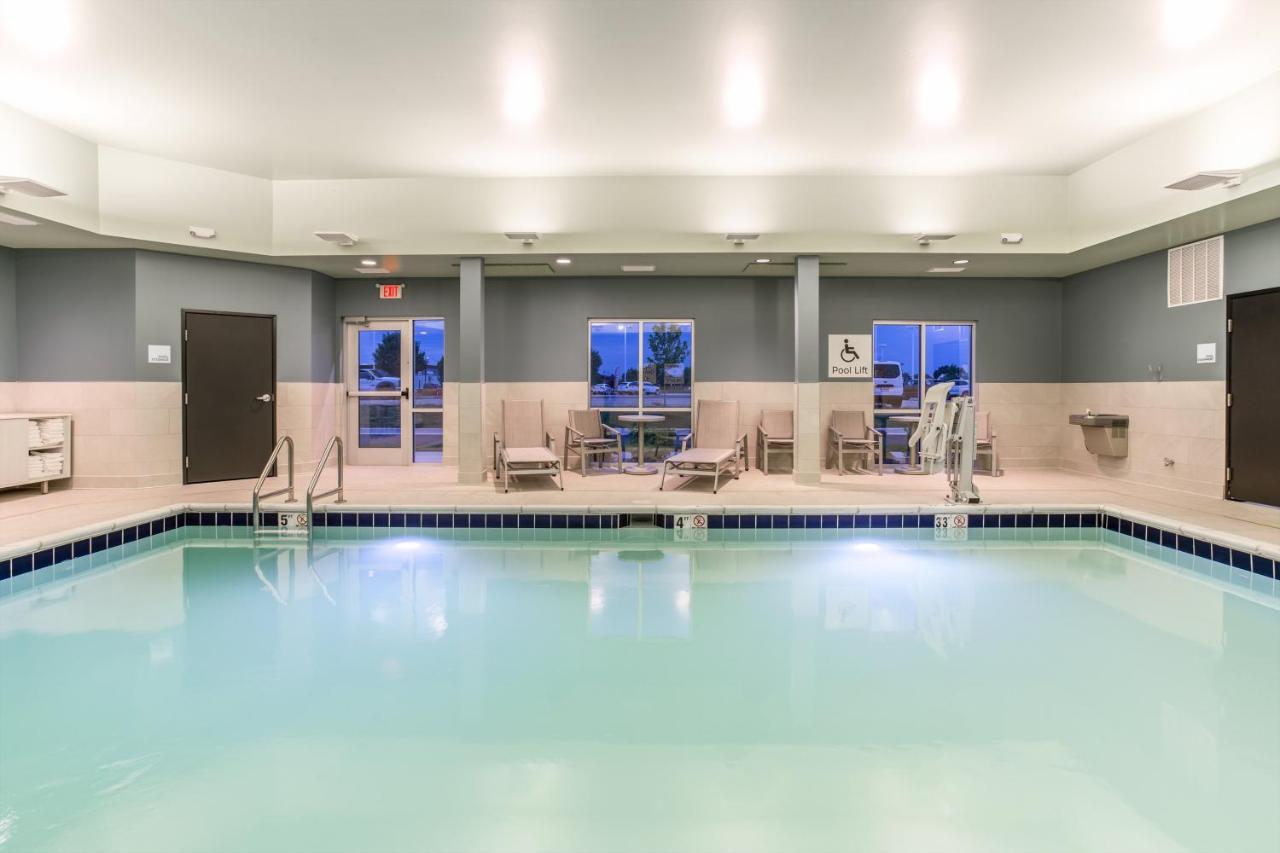 Holiday Inn Express & Suites - Ottawa By Ihg Εξωτερικό φωτογραφία