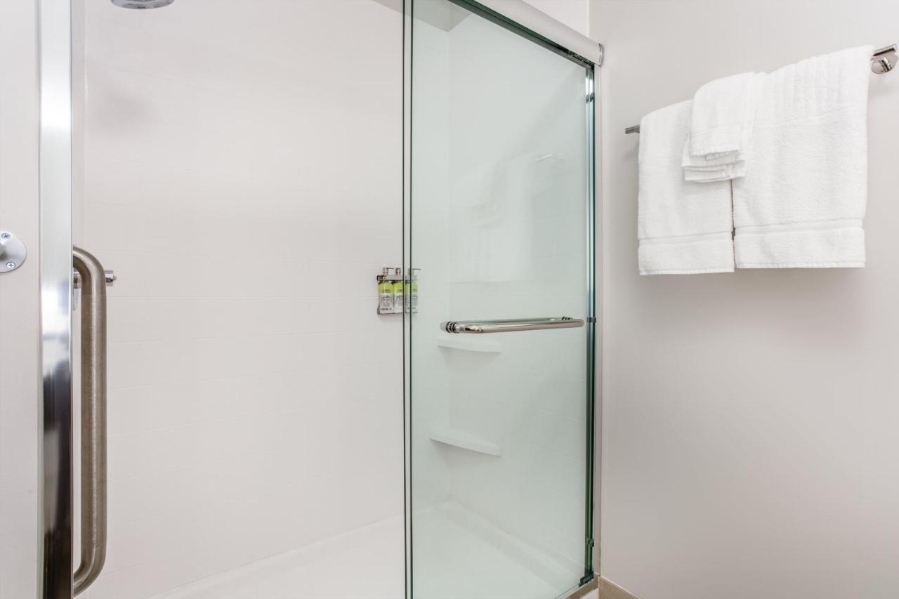 Holiday Inn Express & Suites - Ottawa By Ihg Εξωτερικό φωτογραφία